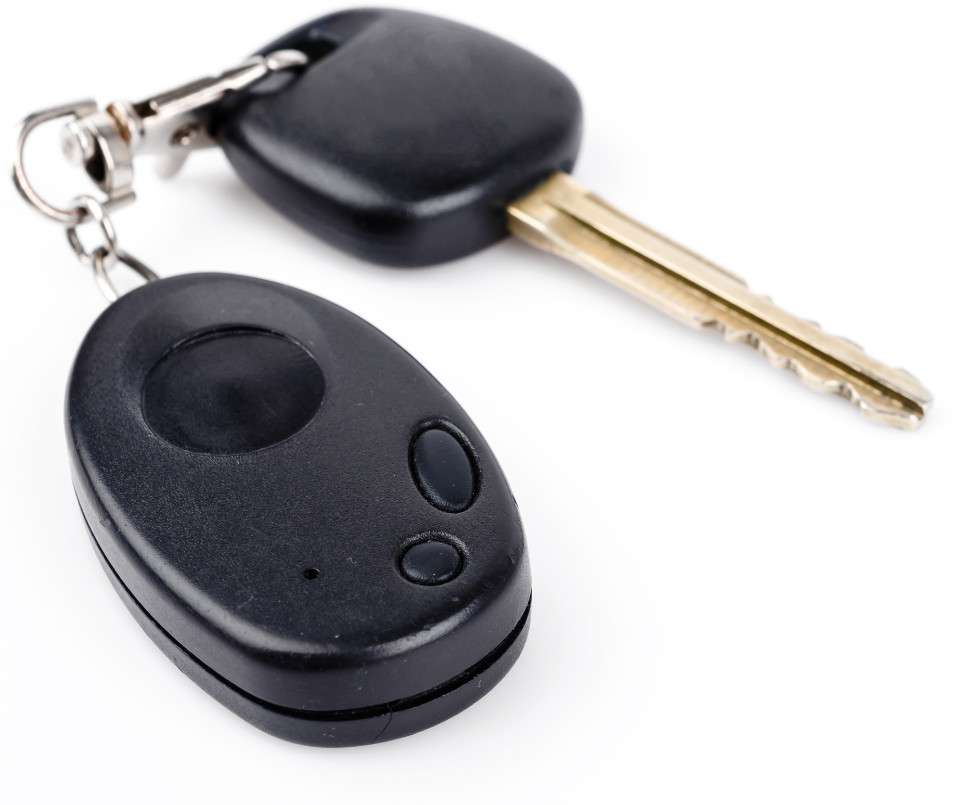 Car key with remote