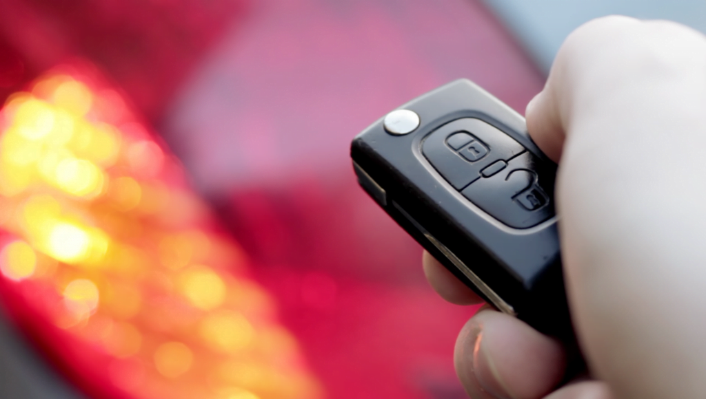 Unlocking car with electronic car key